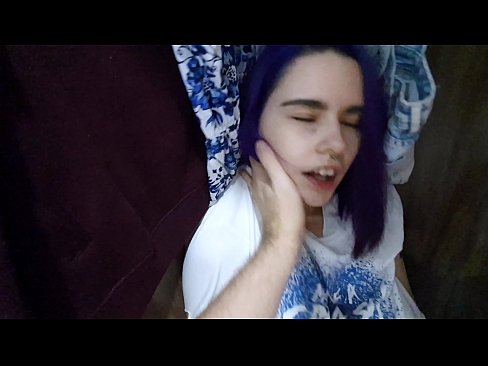 ❤️ Nire ahizpa armairuan aurkitu eta lagundu zion esperma Sexua %eu.stroybassein.ruan ❌