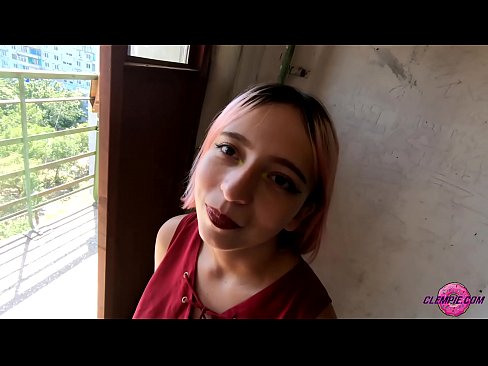❤️ Ikasle sentsuak arrotz bat zurrupatzen du kanpoaldean - Cum On His Face Sexua %eu.stroybassein.ruan ❌